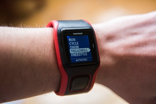 黑白屏手表憑什么賣2500元？運動檢測很出色 Multi Sport Cardio 運動手表 TomTom 智能手表  第5張