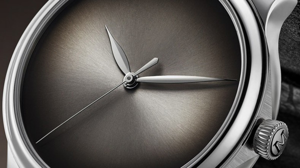 亨利慕時(shí)：為人類獨(dú)有的奢侈品代言    H. Moser & Cie.全新Fumé表盤概念腕表