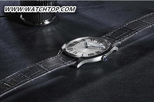 卡地亞2017 SIHH Drive de Cartier超薄腕表
